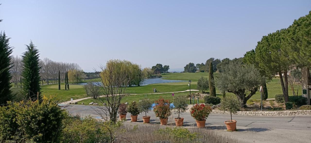 Charmant T2 Climatise Avec Belle Vue , Golf De Pont-Royal マルモール エクステリア 写真