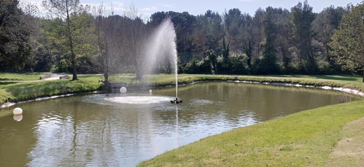 Charmant T2 Climatise Avec Belle Vue , Golf De Pont-Royal マルモール エクステリア 写真