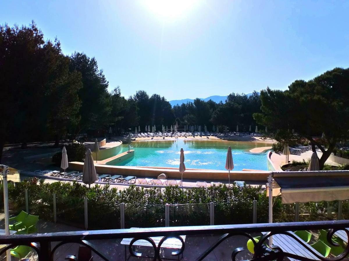 Charmant T2 Climatise Avec Belle Vue , Golf De Pont-Royal マルモール エクステリア 写真